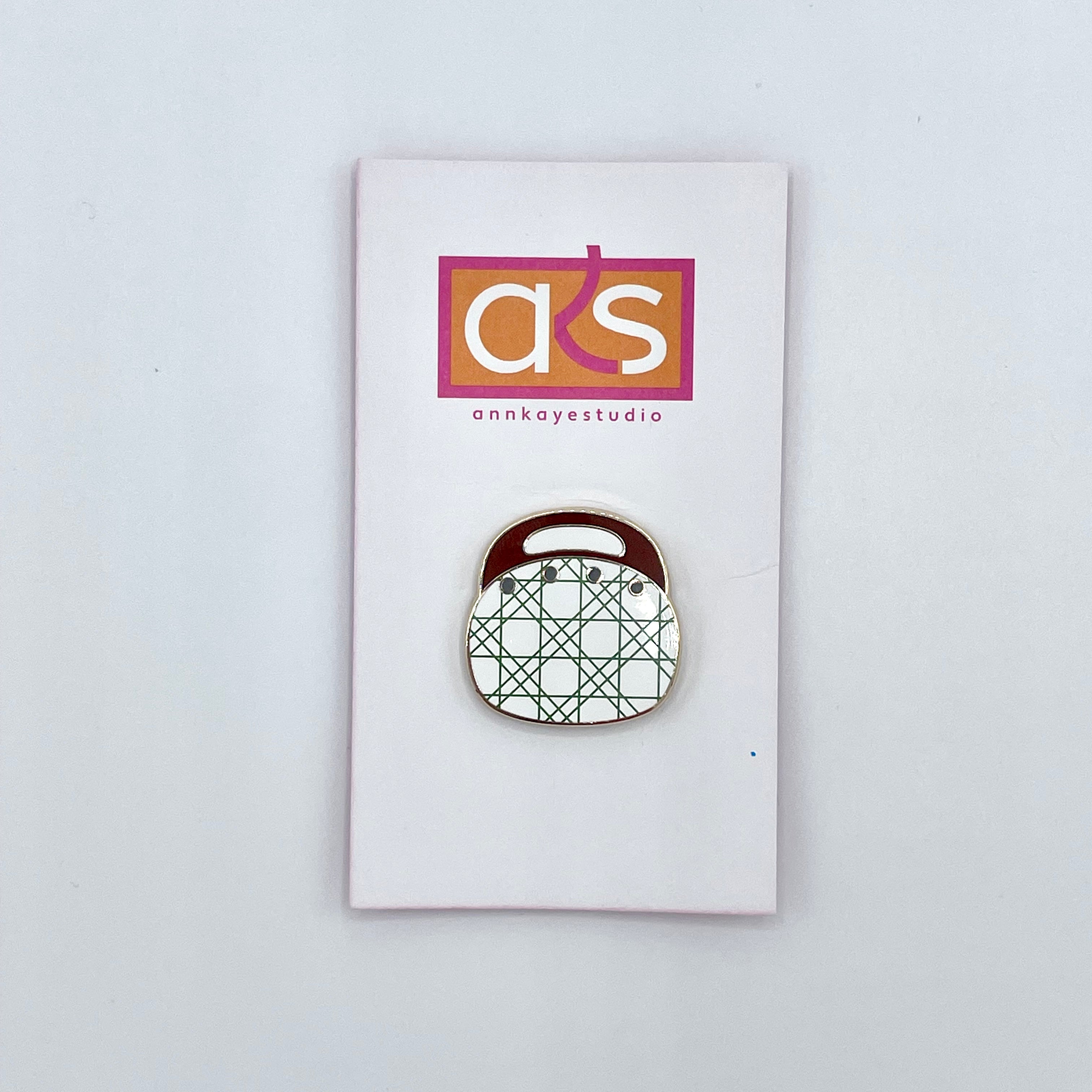Bermuda Bag - White with Green Needle Minder