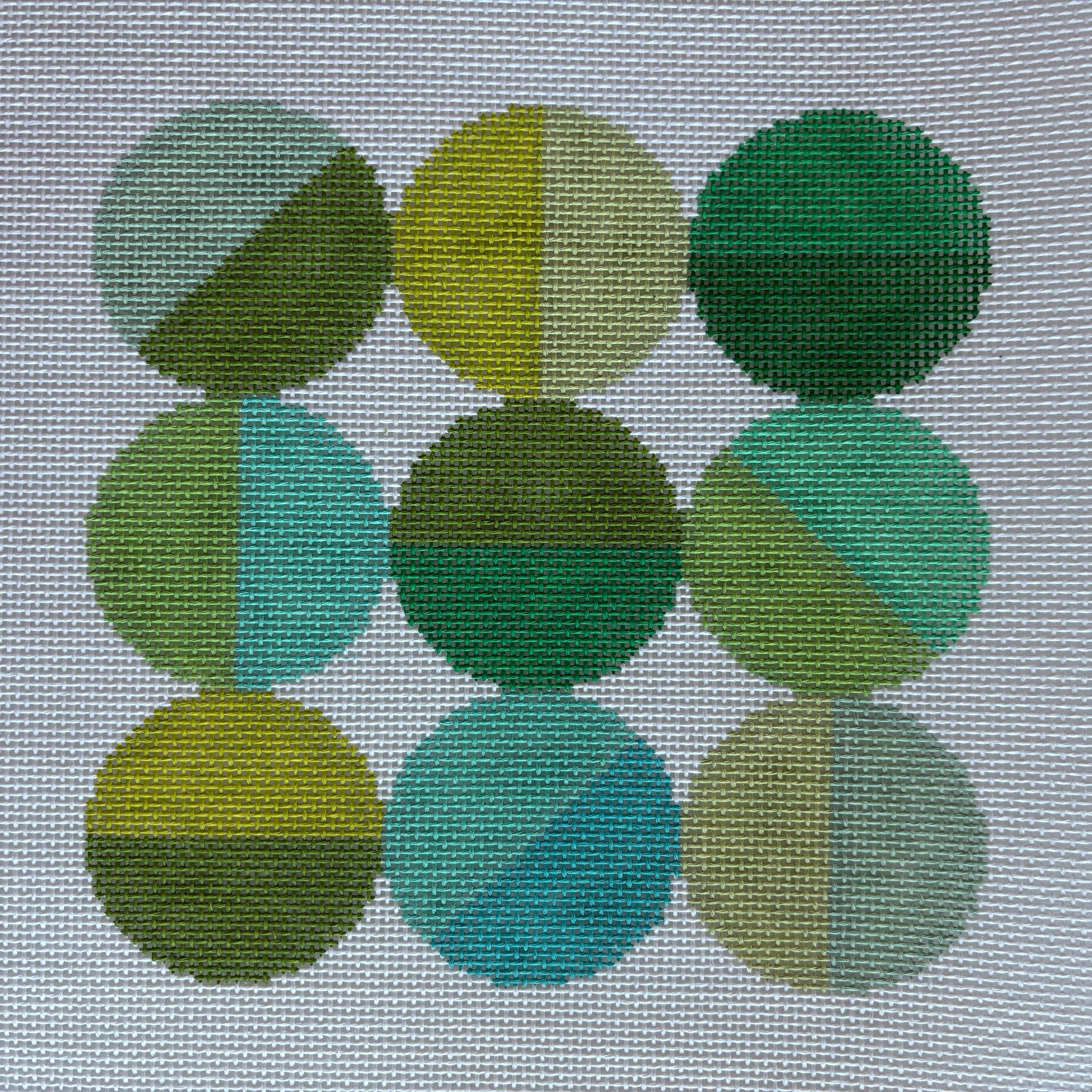 9 green/blue dots