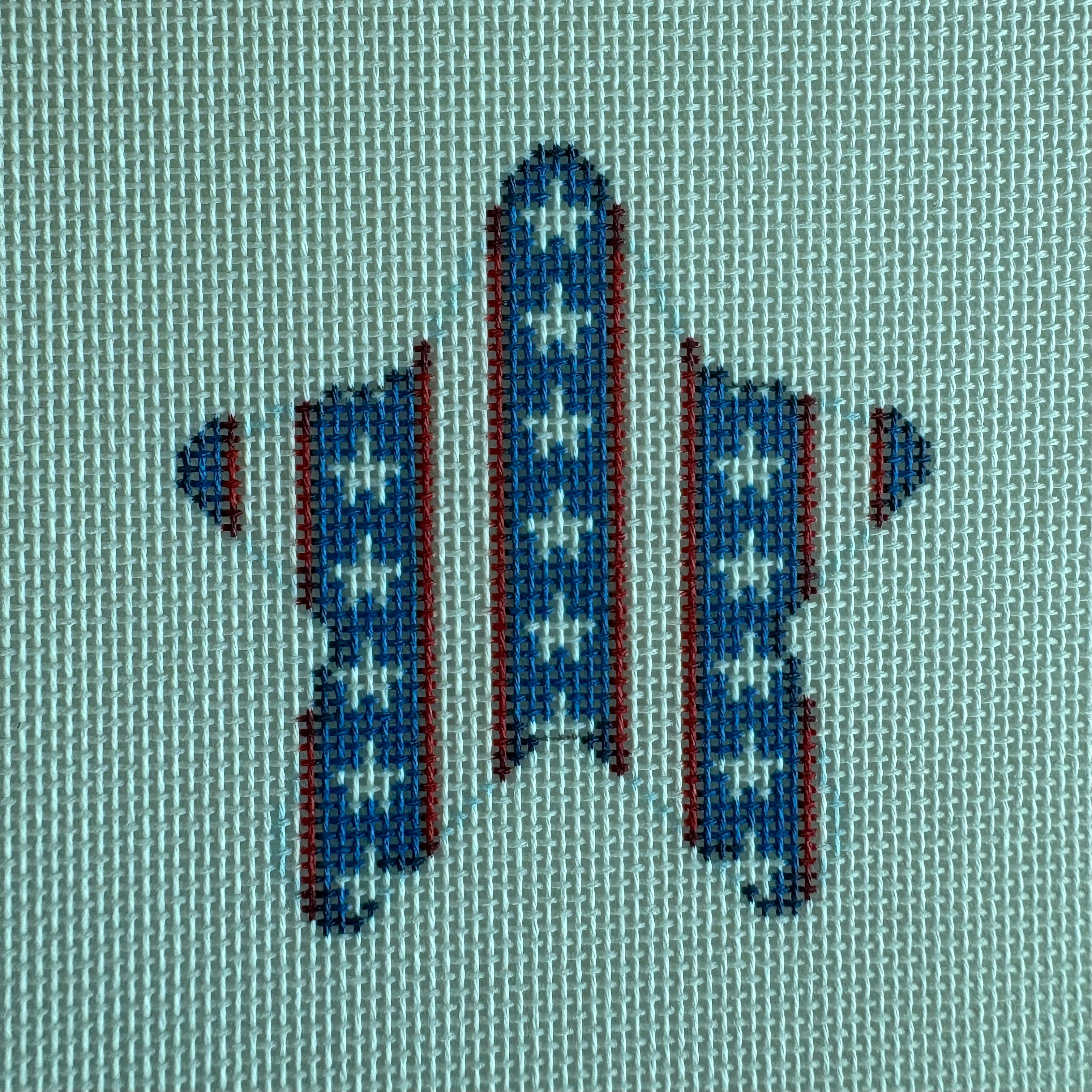 Patriotic Star -small with red stripes & flags
