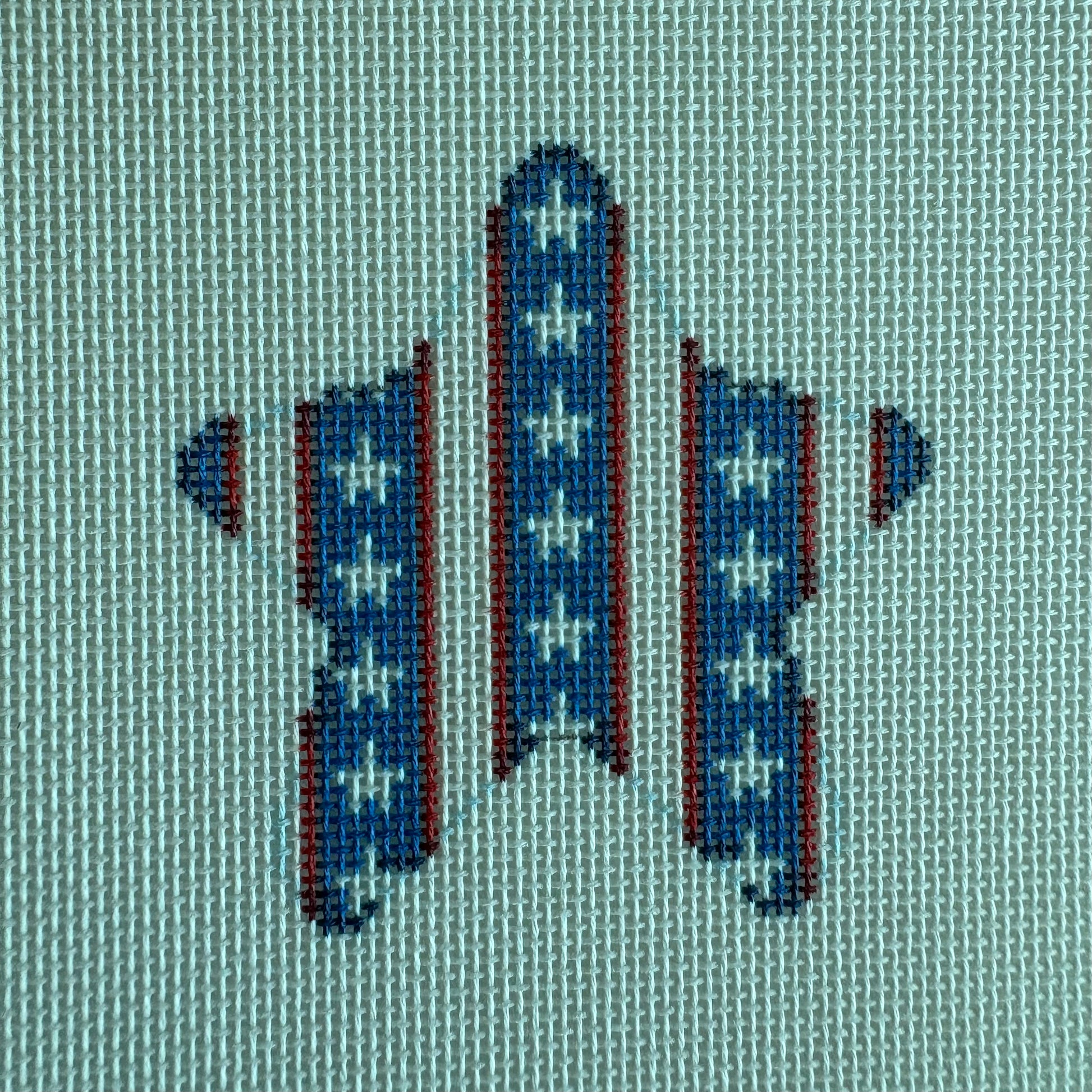 Patriotic Star -small with red stripes & flags