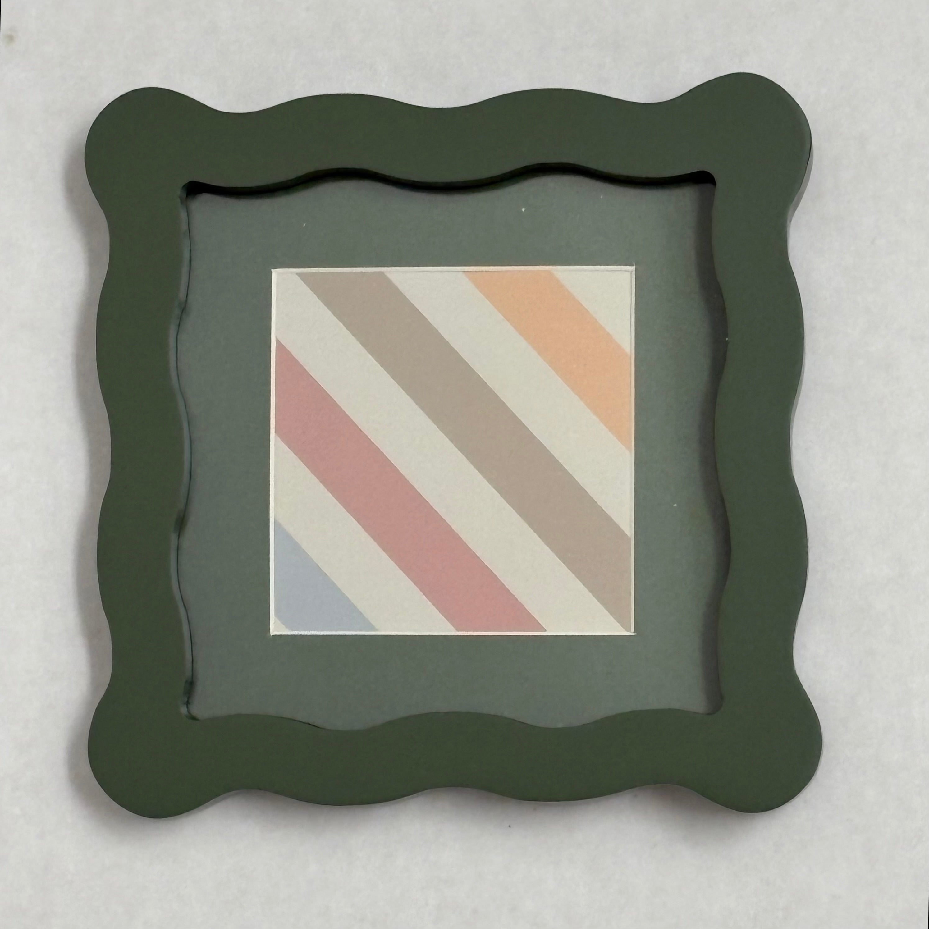 Frame green ripple edge